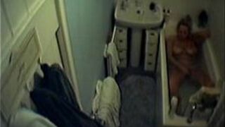 Masturbation in Bathtub Spy Spy - porn video
