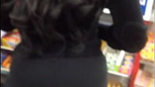 Phat ass At the gas station - porn video