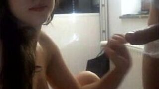 Cute girl blowjob boyfriend - porn video
